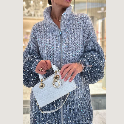 Olena | Klassische und stilvolle Winter-Strickjacke