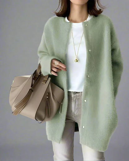 Eirlys | Klassische und bequeme Winter-Strickjacke